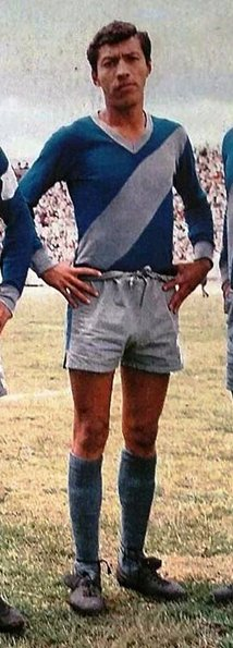 AntonioUbilla1's tweet photo. 24 enero 1947 nace en Gyquil el goleador Gonzalo "Pachaco" Castañeda, ex Emelec, D Cuenca, LDU Quito, LDU Portoviejo, Manta SC, Everest y selección nacional #GrandesGoleadores #Pachaco https://t.co/SWyJ6pFmZj