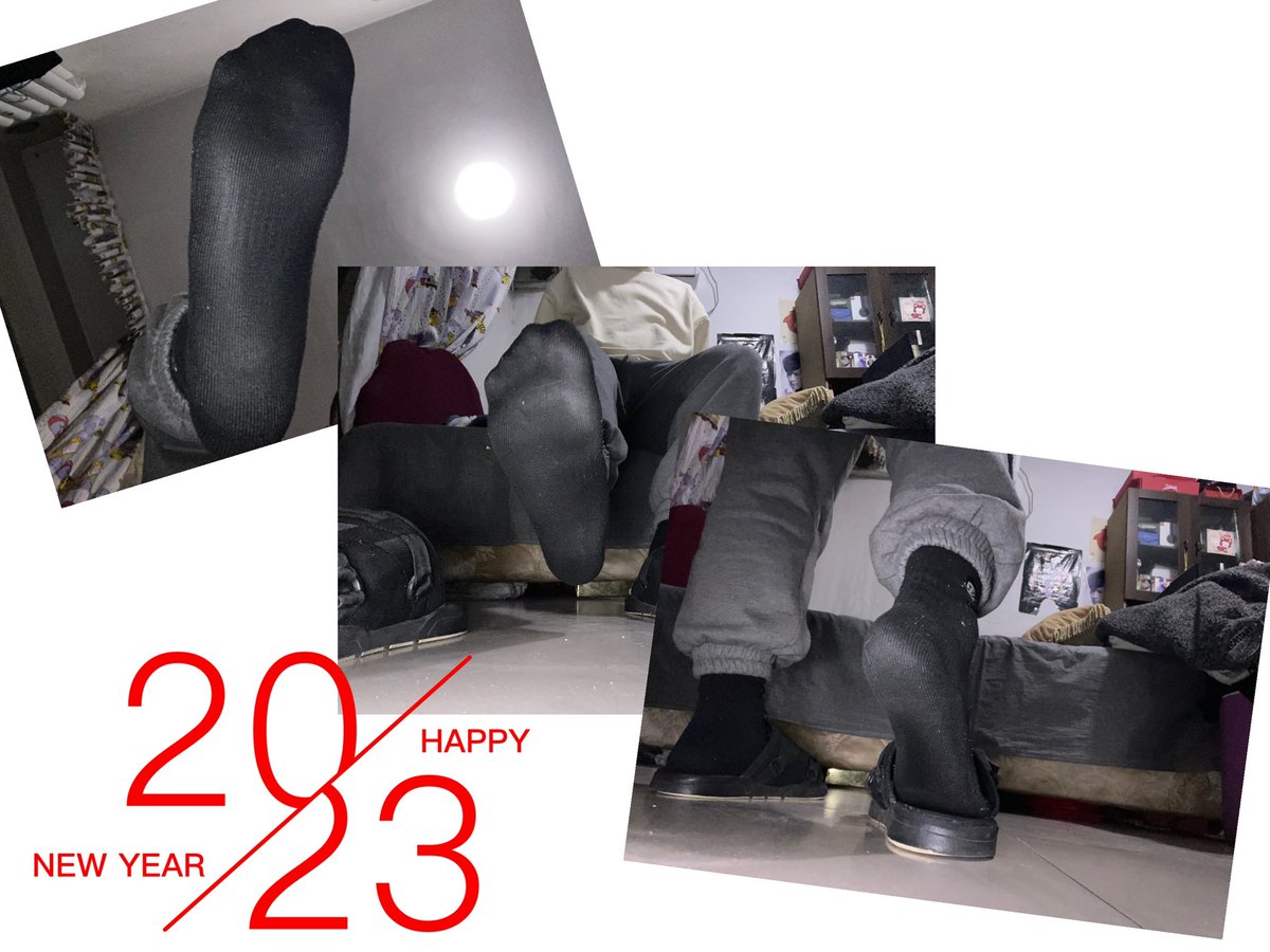 1998_1S's tweet photo. 我的黑袜��一定发黑，但是一定发亮！ https://t.co/wefZ9FEV3U