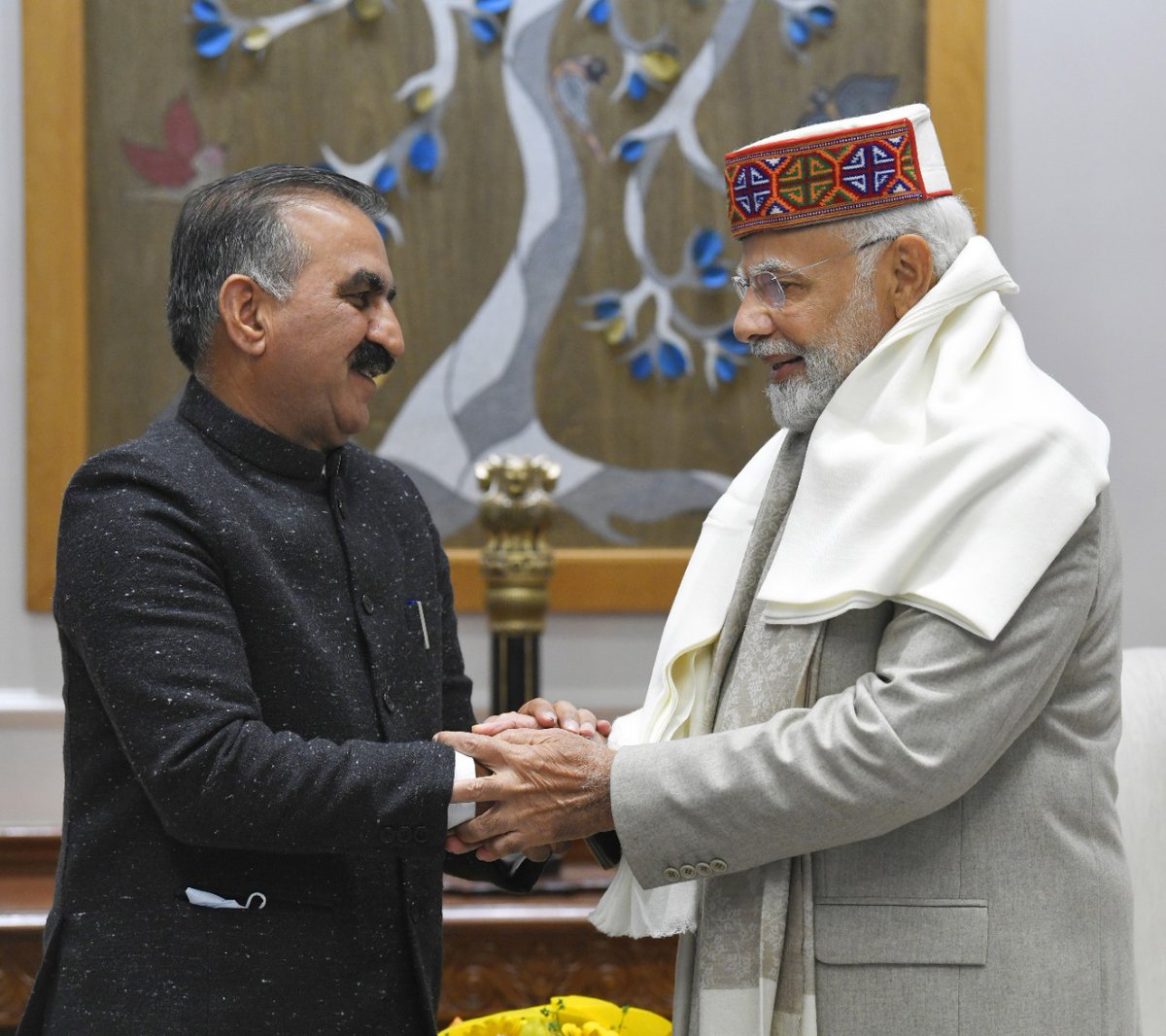 Naresh_HPCC's tweet photo. हिमाचल प्रदेश के माननीय मुख्यमंत्री श्री सुखविंदर सिंह सुक्खू जी ने आज नई दिल्ली में माननीय श्री प्रधानमंत्री नरेंद्र मोदी जी से कार्यभार संभालने के पश्चात पहली भेंट की और प्रदेश में विभिन्न विकास परियोजनाओं के सफल क्रियान्वयन के लिए केद्र से सहायता प्रदान करने का आग्रह किया। https://t.co/JiF4WqvKWm