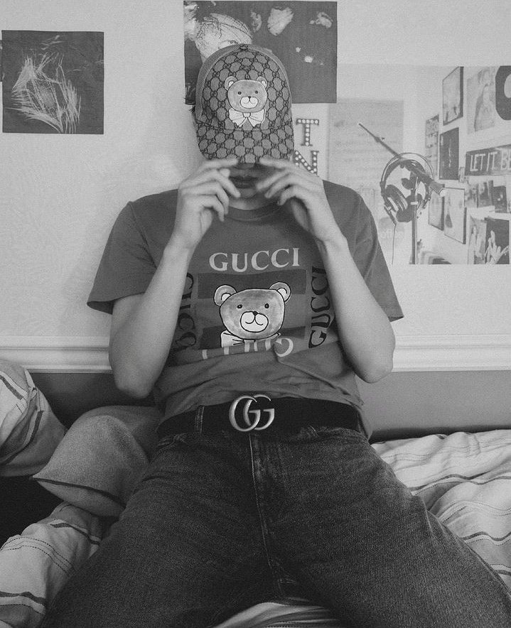 Düştüm mapus damlarına öğüt veren çok oldu.