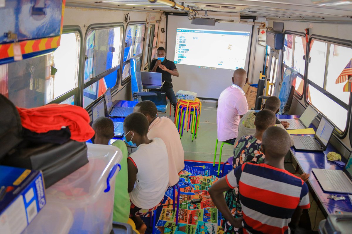 #InternationalEducationDay should serve as a reminder of the value of funding and promoting STEM education👨‍🔧👨‍🔬 and the progress that has to be made in ensuring equal educational opportunities and access to high-quality education for👯‍♀️in remote areas.#NileExplorerBus #STEM