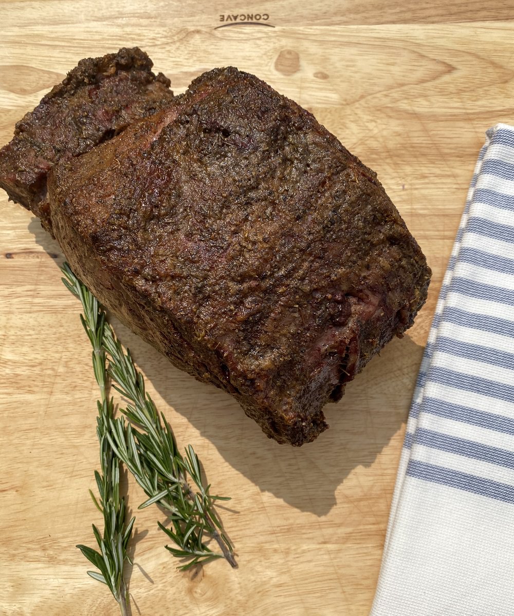 dizzypigbbq's tweet photo. The great herb flavors of Dizzy Pig Mediterranean-ish are perfect for the crust on a Prime Rib Roast, particularly when mixed with butter which gives a great flavor and browns the roast beautifully.

https://t.co/Guyywsjnmz

#primerib #drbbq #dizzypig https://t.co/wED1X7qcKo