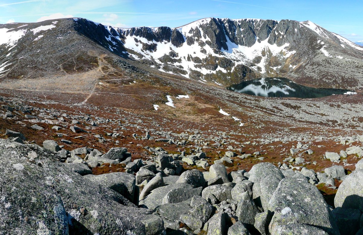 Balmoral Castle tweet media