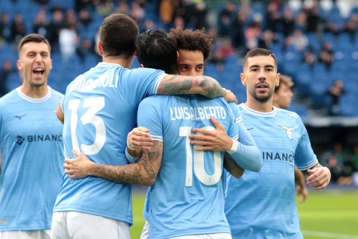 CalcioFinanza's tweet photo. #Lazio, accordo con #AIRFire come nuovo sponsor di manica: i dettagli dell'intesa https://t.co/naMo4jSC2O https://t.co/TTIr4rv8so
