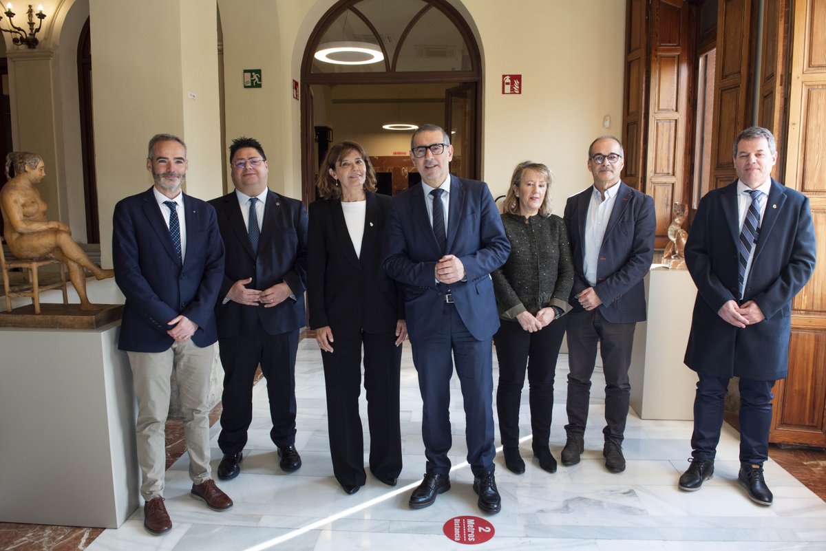 Facultad de Economía y Empresa UMU tweet media