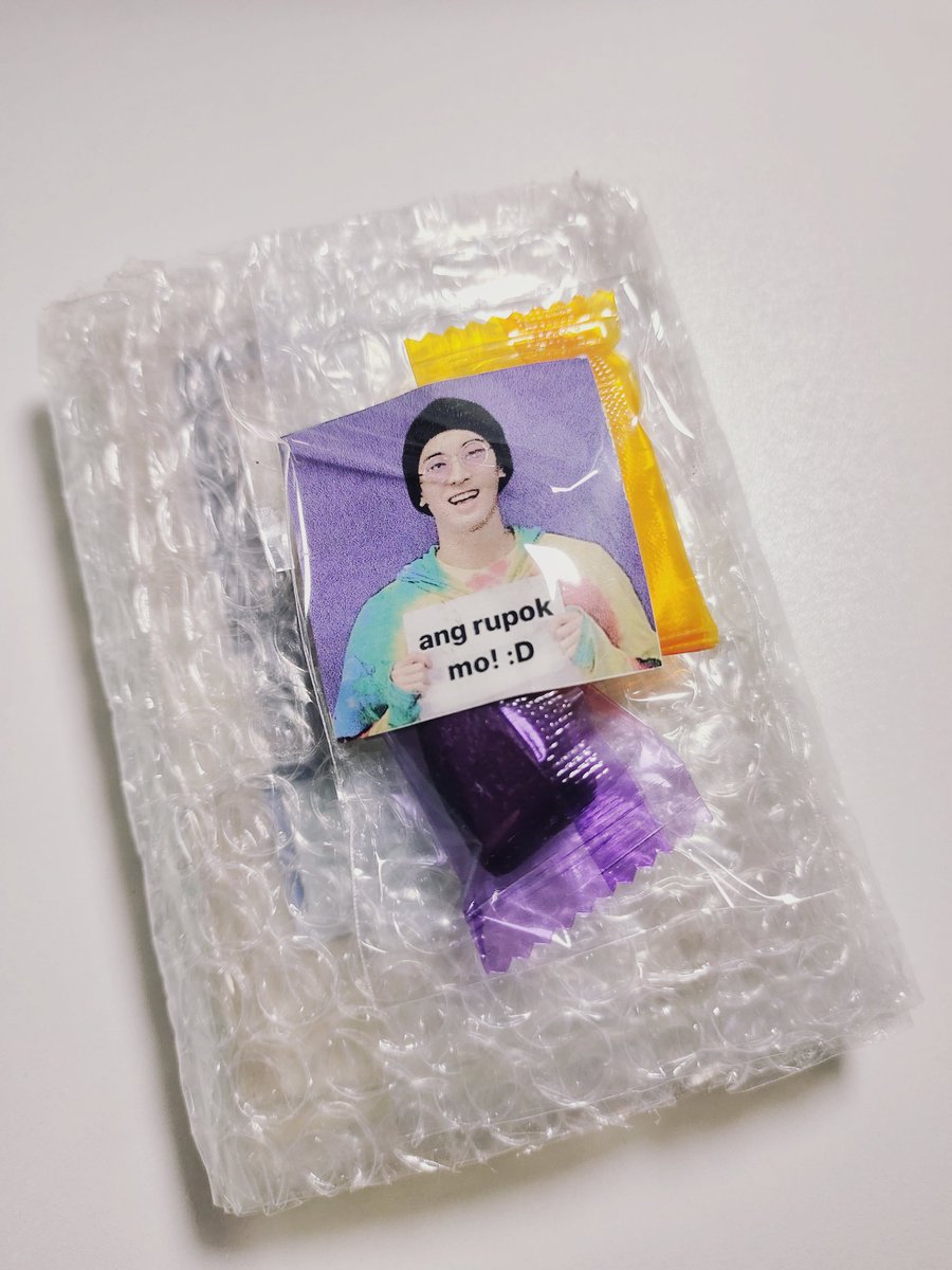 nikkidult's tweet photo. 💌: @chysungs

yes finally may natuloy din tayong set hahahaha 🥹 thank you so much, chy!! napasaya mo ako today, legit HAHAHA. appreciate the armycarat freebies 🥹 i hope this won't be the last 🫶🏻 

#chyfeedbacks https://t.co/29dVYWUocI