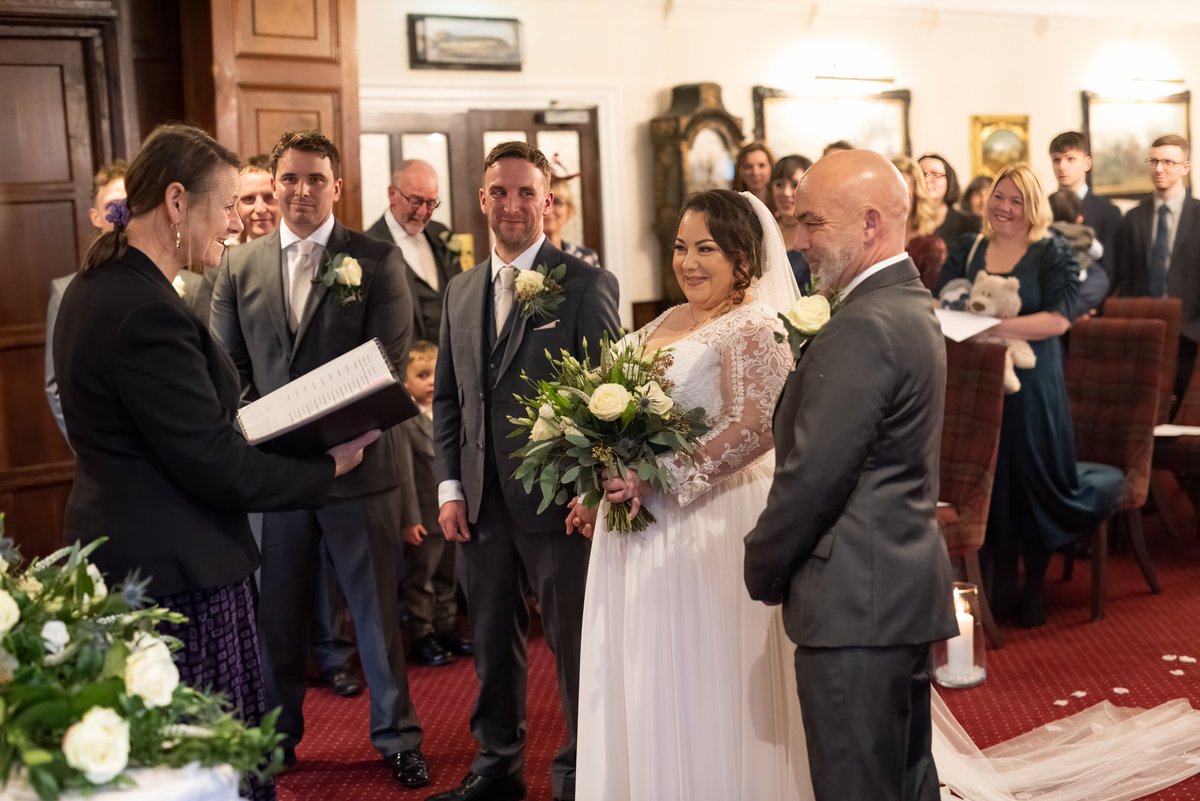 A flashback to a gorgeous wedding day for Georgia &amp; Chris, beautifully captured by talented photographer Louise Richey.  twobridges.co.uk/joy-and-celebr…