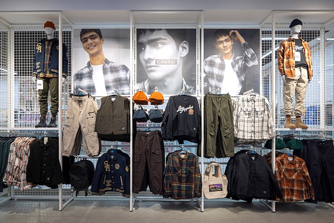 FloorForm's tweet image. We have been involved with the fit out of Primark's recently opened, first store in Romania at ParkLake Shopping Centre, Bucharest. 

We are proud to utilise our Romanian teams on these projects and work on a second store in Bucharest is currently underway in AFI Cotroceni.