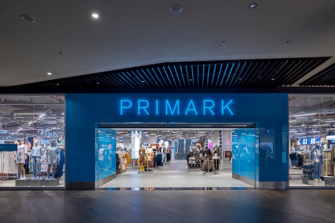 FloorForm's tweet image. We have been involved with the fit out of Primark's recently opened, first store in Romania at ParkLake Shopping Centre, Bucharest. 

We are proud to utilise our Romanian teams on these projects and work on a second store in Bucharest is currently underway in AFI Cotroceni.