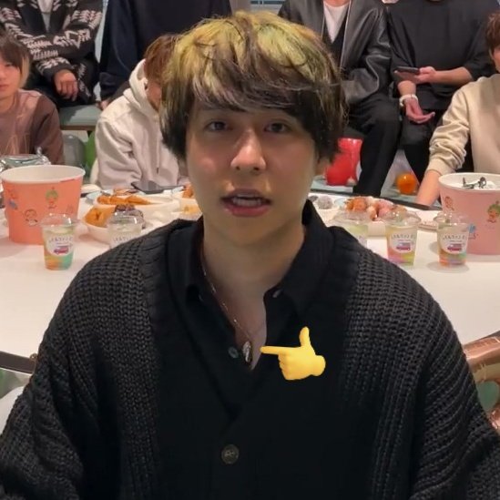 hanabira_ai's tweet photo. Hika said the necklace that he is wearing is matching with his mom. The pendant is a feather🪶 motif with engraving of dolphin 🐬His mom loves 🐬 so much and wore a necklace once with 🐬 motif for more than 20years and then it broke and lost. Then he made this pair &amp; gave to her https://t.co/QqbETZbwDw