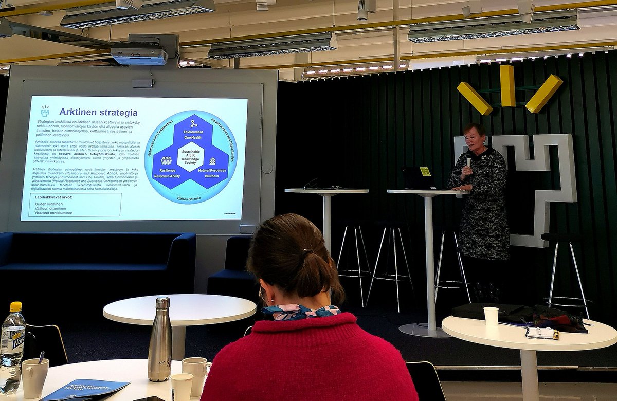 anna_ronka's tweet photo. Professori ja johtaja Arja Rautio Oulun yliopiston Thule-instituutista esittelee Oulun yliopiston uutta Arktista strategiaa. @UniOulu https://t.co/mxWmGyXexW