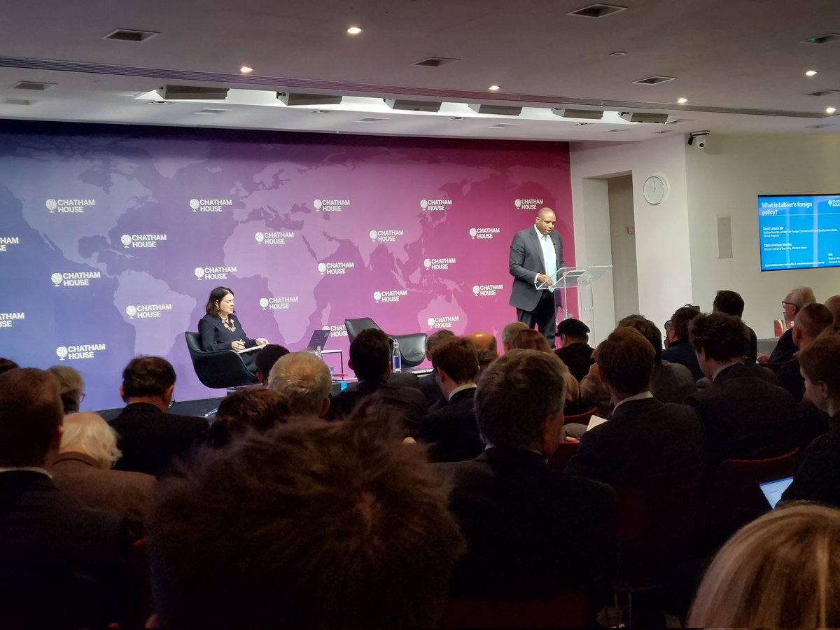 .@DavidLammy outlining Labour's foreign policy at @ChathamHouse today - interesting emphasis on pragmatism over ideology as a principle for foreign policy #CHEvents