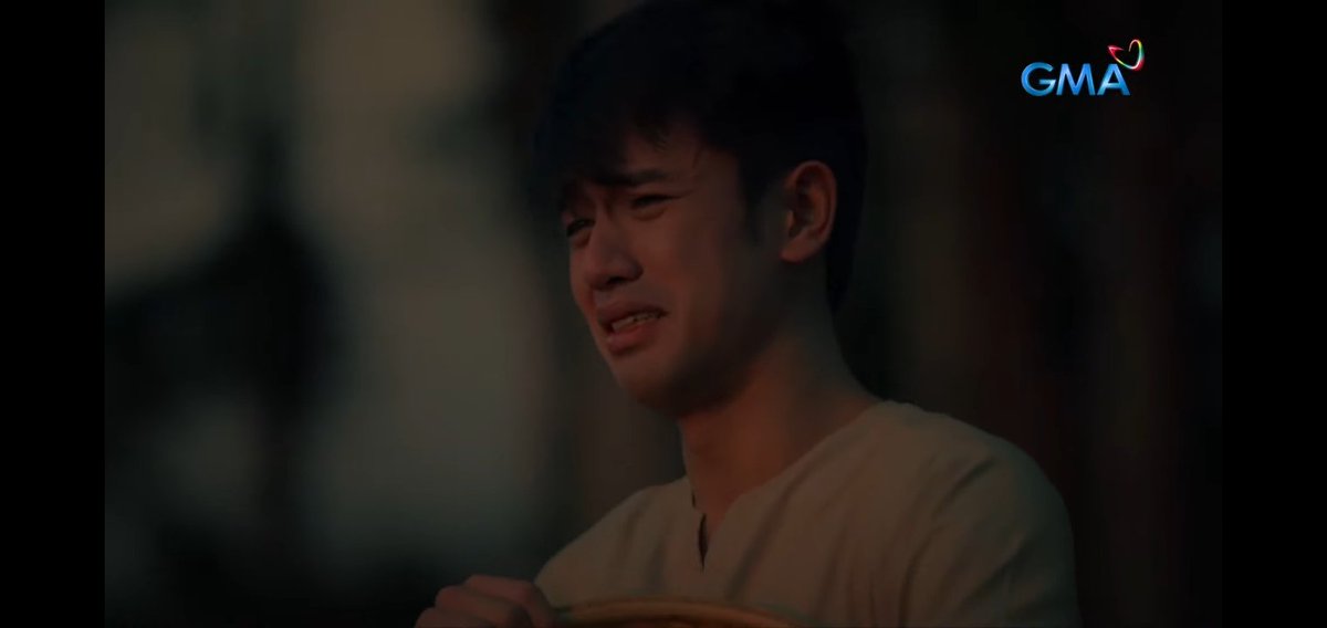 skraikt's tweet photo. he was so lost and this looks felt like he was abandoned. the way he keep calling out to klay. sobrang sakit. ang sakit sakit niyong mahalin.

#MCIEndgame | FILAY Babu https://t.co/qsH02B5d7F