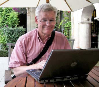 Applications for 2023 Lowell L. Richards, III Fellowship for Leadership and Public Service are now available. Lowell L. Richards, III served on Metro Housing’s Board of Directors for nearly 30 years. Deadline is Feb. 17. bit.ly/LRIIIFellow23