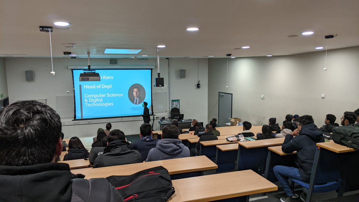 ACEatUEL's tweet photo. Meeting the family with @TangeUK @JulieWallUEL @UELAaronKans at our Jan UG Induction. #BeTheChange #LoveUEL https://t.co/OydSFC1UYz