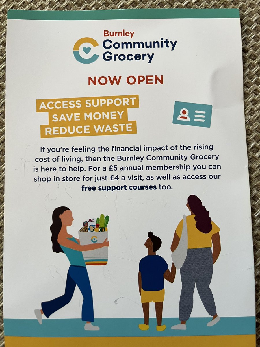 Agronomysilvers's tweet photo. Could I please ask all Northwest Growers of Veg and fresh produce if you can spare a few of the wonkey non marketable Veg and Salads so it can be donated to the Community Grocery Burnley @AgriiUK @Calico_Homes @FCNcharity #helprequired #charity #communityGroceryburnley https://t.co/Y1EmcK91iz