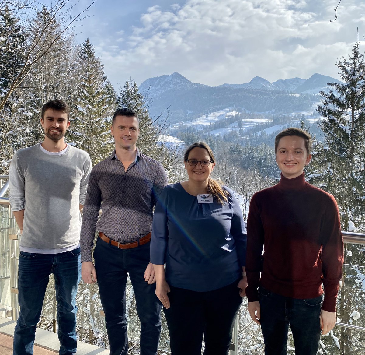 schuefflerlab's tweet photo. In the @Saturn3_BMBF initiative, we are tackling the challenges of #tumorheterogeneity, together with 17 partner institutions. The current kickoff meeting in #Sonthofen, #Allgäu, is a lot of sun, fun and scientific insights! https://t.co/Q4NBbcSJWx