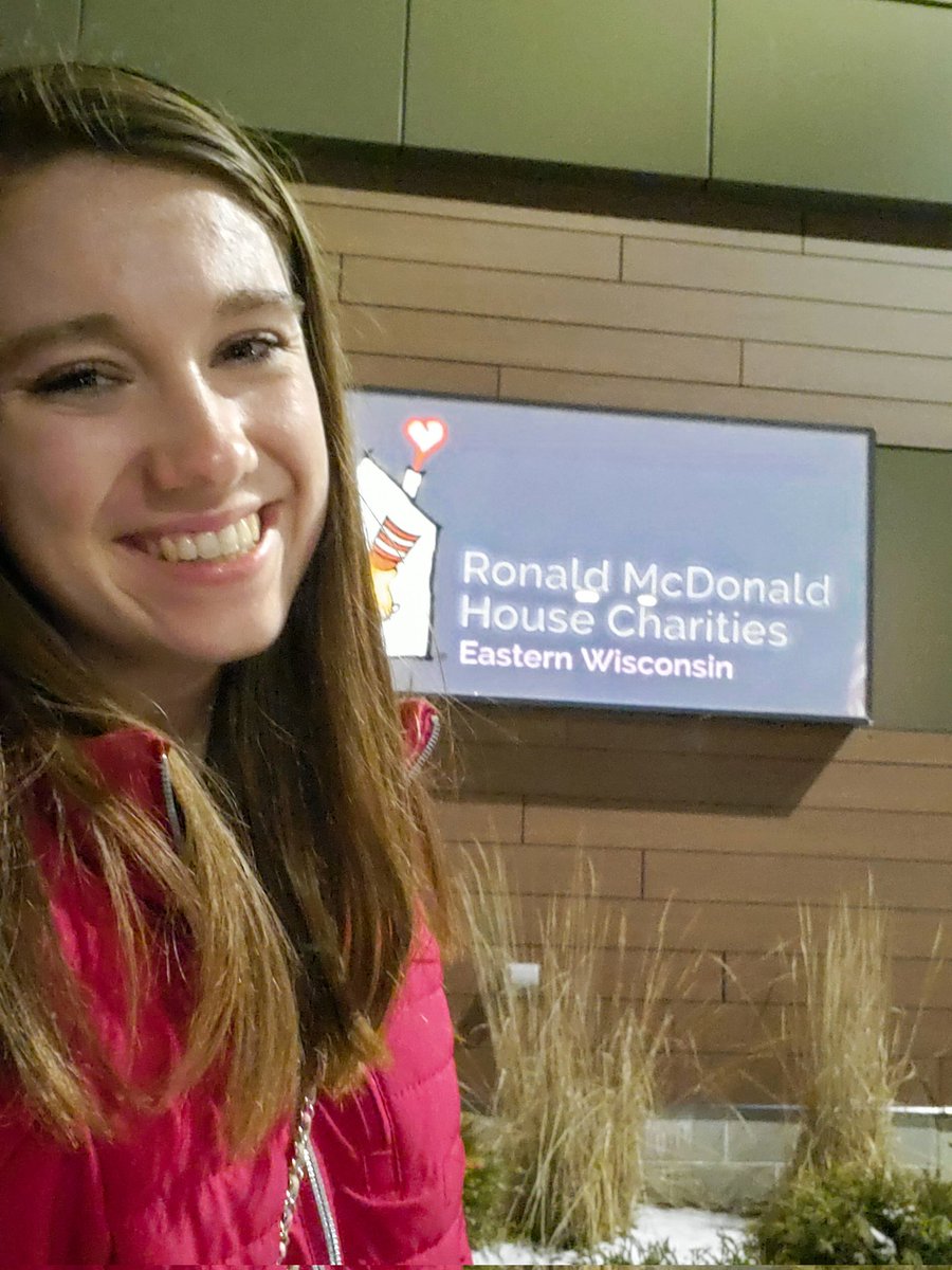 CatelynPicco's tweet photo. I am so grateful to have experienced such a heart warming performance at @RMHCmke last night! Perfect start to the week! 💜

#Wisconsin #MKE #ronaldmcdonaldhouse https://t.co/jynNkvrBxZ