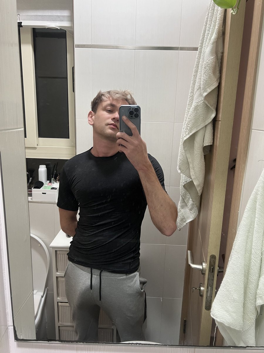 Dutchspeedo on Twitter "RT jord_onlyfans what’s the hype with grey