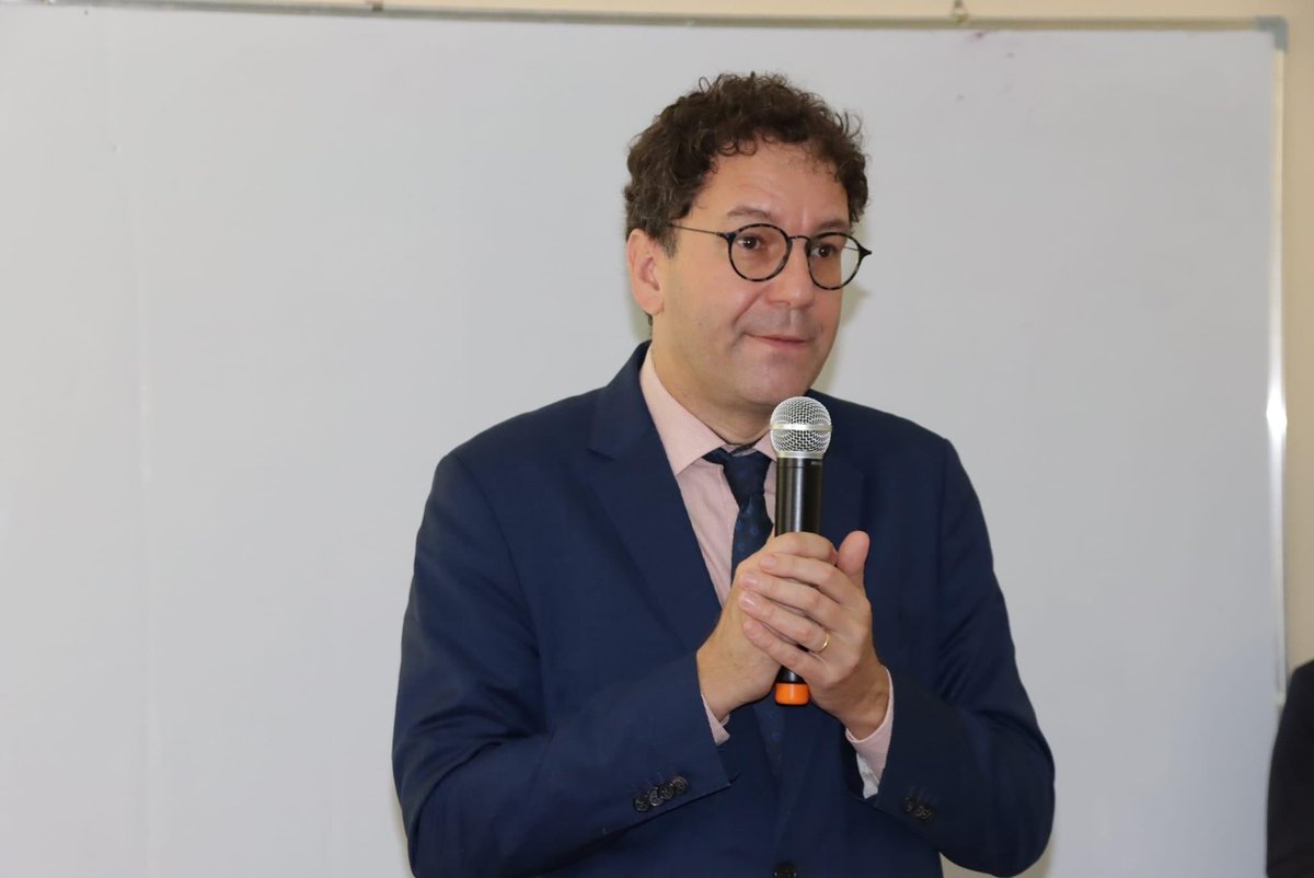 bibystilll's tweet photo. Merci à @ambafranceht pour sa brillante  participation au forum de Diplomatie Classique de l’IDRI.  @FabriceMauries https://t.co/6ZFrtSfLln