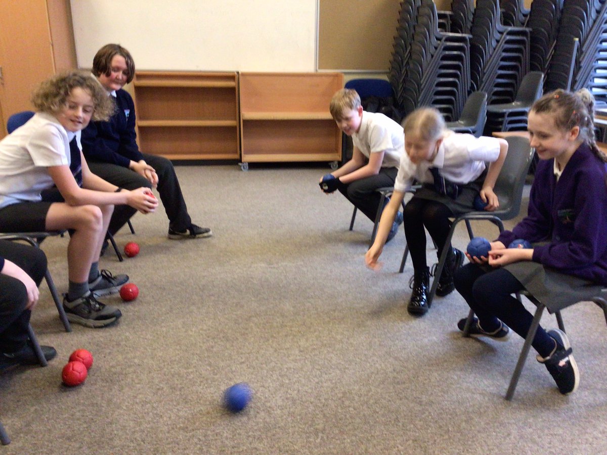 GlenboigSport's tweet image. A very competitive match of Boccia at our lunchtime club.  Great sportsmanship from all 👏 @NLActiveSchools @GlenboigPrimary #pupilled #accessibleforall #MakeItRightGPS @UNICEF_uk #RRSA #Article15
