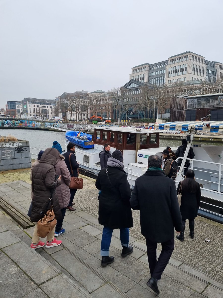 Participants of the Exchange of Expertise on #BlueEconomy discovered today the @PortdeBruxelles where economy📈leisure🚣& sport🏆meet with respect for the environment🍃. An exciting boat trip was also on the agenda!📷