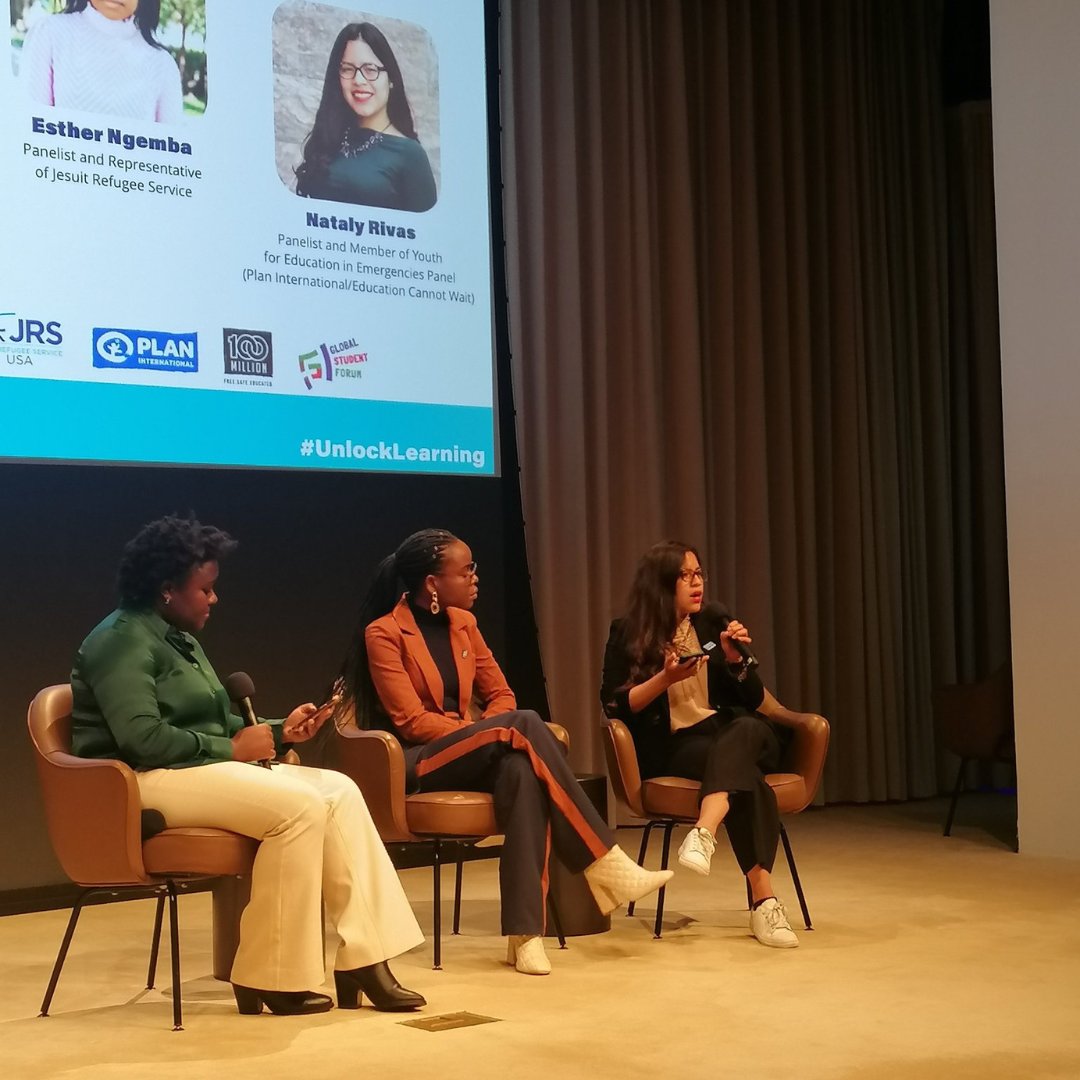 PlanUK's tweet photo. Today marks 1 year of #Youth4EiE, a group of young people working together to put education in emergencies on the agenda of world leaders! 👩‍🎓🌍

Today, for #EducationDay we are celebrating their amazing work ensuring that the right to education is not forgotten during crisis! 👏 https://t.co/FjoxH0tbNR