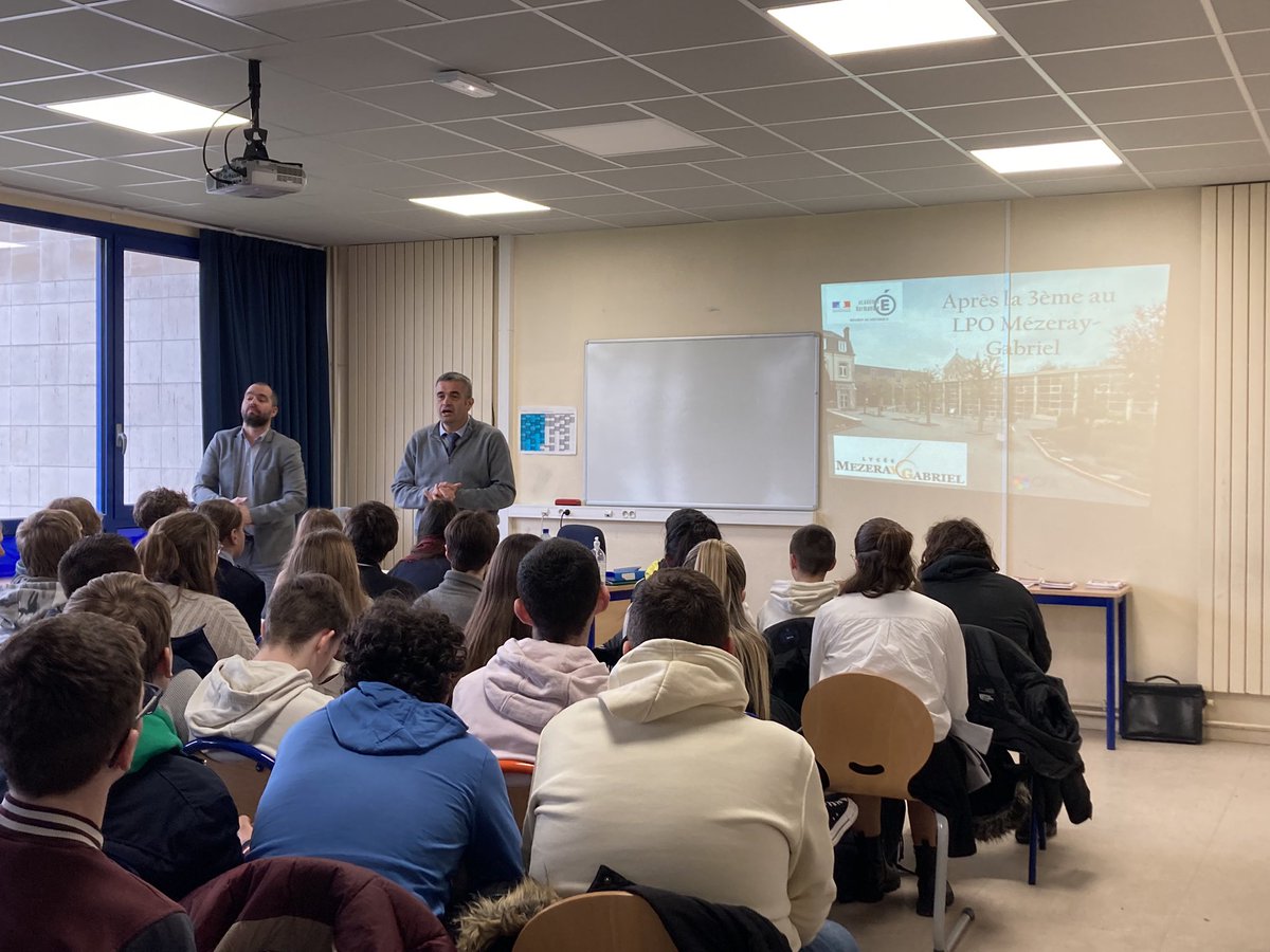 Collège André Malraux Trun tweet media