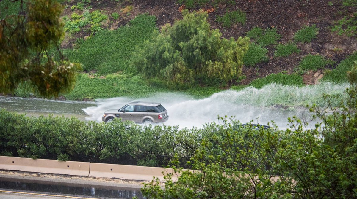 How California could save up its rain to ease future droughts — instead of watching epic atmospheric river rainfall drain into the Pacific
Click the link below to learn how California can harness this rain to ease the drought.

ow.ly/7JpJ50MyFzY

<a href="/UofCalifornia/">University of California</a>