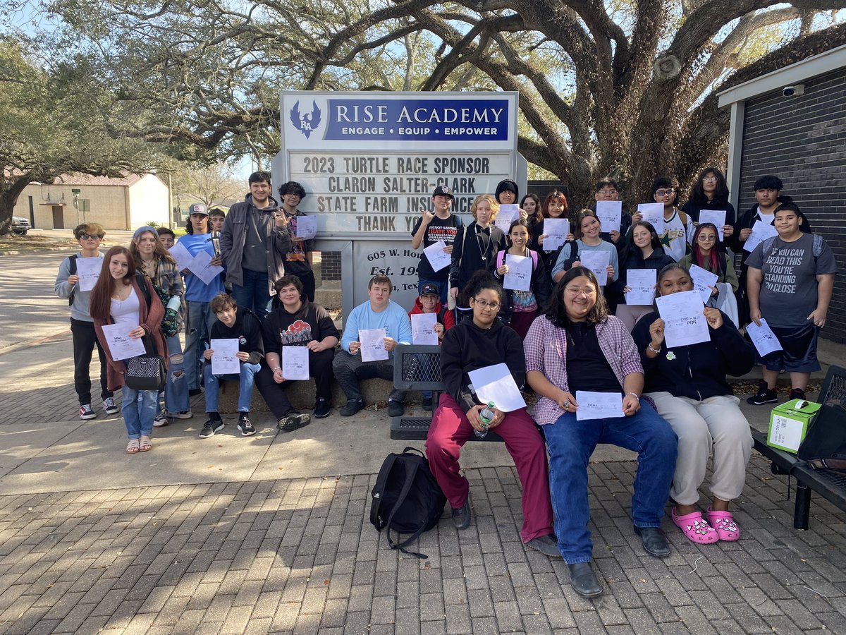 Thank you to Claron-Salter State Farm, Tammi Niven, and Jeffrey Merriman for your sponsorship ! Our students were excited to receive their turtles /