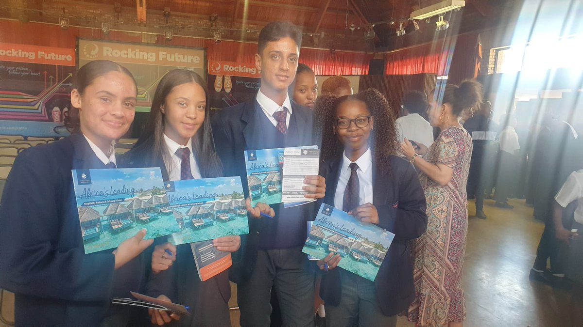 ihotelschool's tweet photo. Our team at #IHSJohannesburgCampus were at .@3RCSA to educate, motivate, and inspire students with regards to #culinary and #hospitality courses offered at the global-leading school.

Learn more &amp; enrol in the March 2023 intake before it’s too late ⏳https://t.co/zRtcMhAgsW https://t.co/dw6mMkFCfI