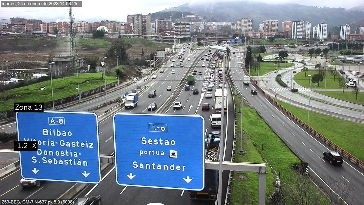 🚨🚗 #Istripua #A8 km 124 #Barakaldo-n Kantabriako norantzan. Bi errei itxita 
  …