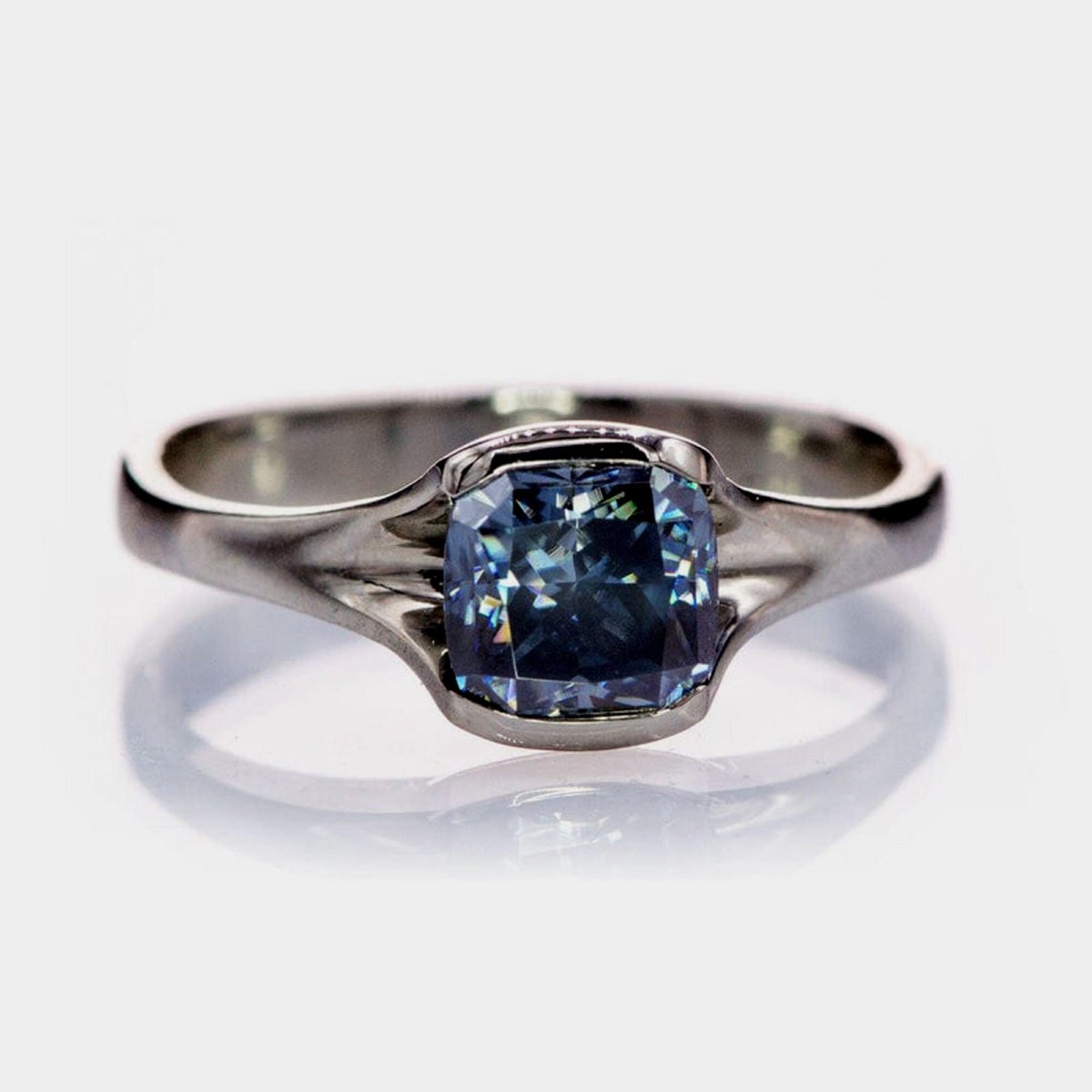 DesignerMdk's tweet photo. Excited to share the latest addition to my #etsy shop: Vivid Blue Moissanite Ring, 1.4CT Cushion Cut Blue Moissanite Wedding Ring,Half bezel Engagement Ring, https://t.co/YpdY3rQdKi #cushiooncutring #vividbluemoissanitering #bluemoissanitering #solitairering #bezalring https://t.co/kXXHtJ4WCu