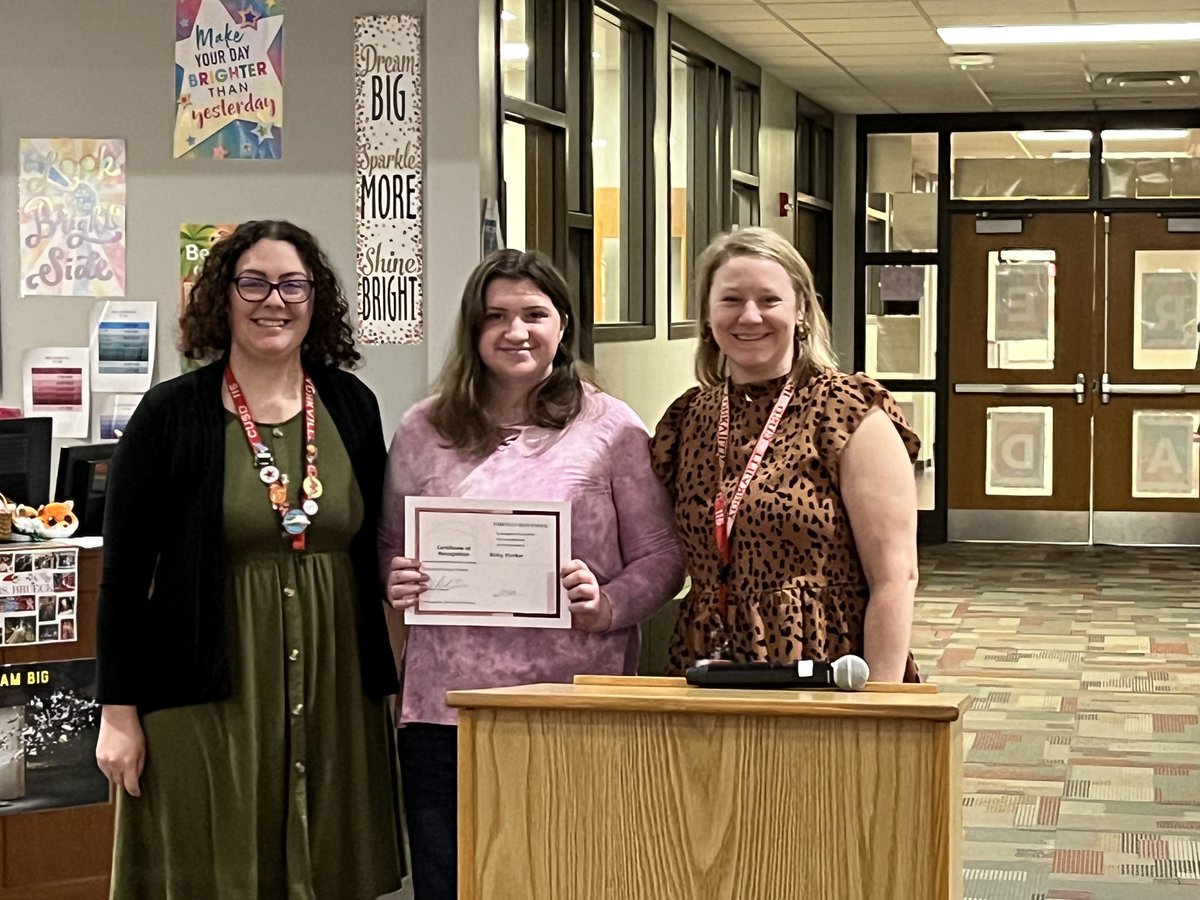 MissLonero's tweet photo. Congrats to our @YHSEdServices student of the quarter! So proud of you and your accomplishments! https://t.co/9V7xtiJAao