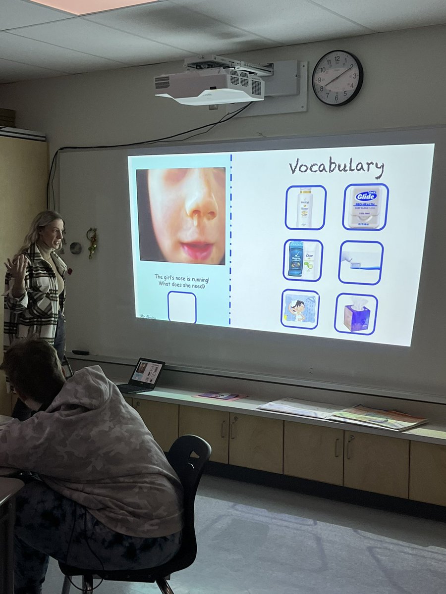HolyTrinityOCSB's tweet photo. Spa day with the Inclusion class during Day 1 of High School Exams!! Learning about hygiene, facials and wellness from special guest @mlle_reeves! 🥒 🦷 🚿 🧼 💅#inclusion #seetheability #ocsb #ocsbBeWell https://t.co/QDPEPhpYny