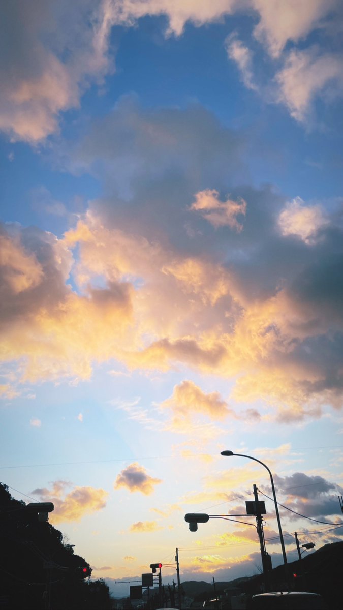 neqo_cc's tweet photo. この夕焼けは遠くにいる君もみてますか？　
#写真 #フィルム
#キリトリセカイ
#写真好きな人と繫がりたい
#ファインダー越しの私の世界 https://t.co/kHNJkfPnf6