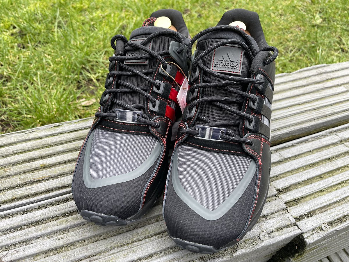 waynetaylor111's tweet photo. Winter Runners from Size £1 Charity Raffle 🖤♥️🖤

#adidaseqt #Adifamily #ShareYourStripes #adidasoriginals @adidasoriginals @adidasonfoot @adiFamily_ https://t.co/GoZqmtvS19