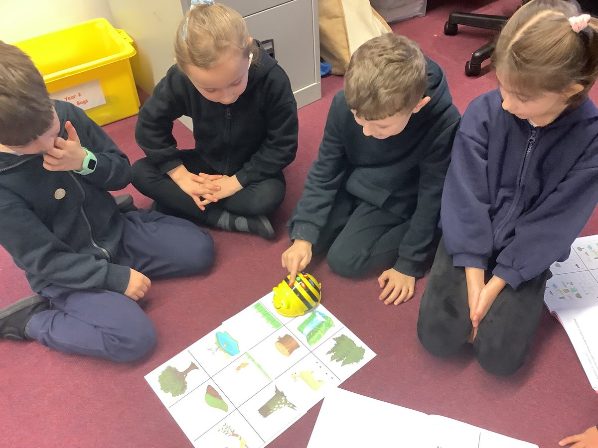Holytrinityrc's tweet image. In computing the children in Class 2 have been developing their understanding of instructions in sequences. They designed an algorithm for a floor robot. #Computing #TeachComputing