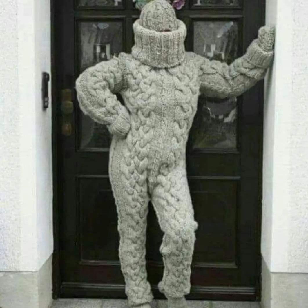 rosamolmos's tweet photo. Los maestros hoy en el recreo ⛄🌬️🌧️🌨️ https://t.co/EHuYYOOrd6