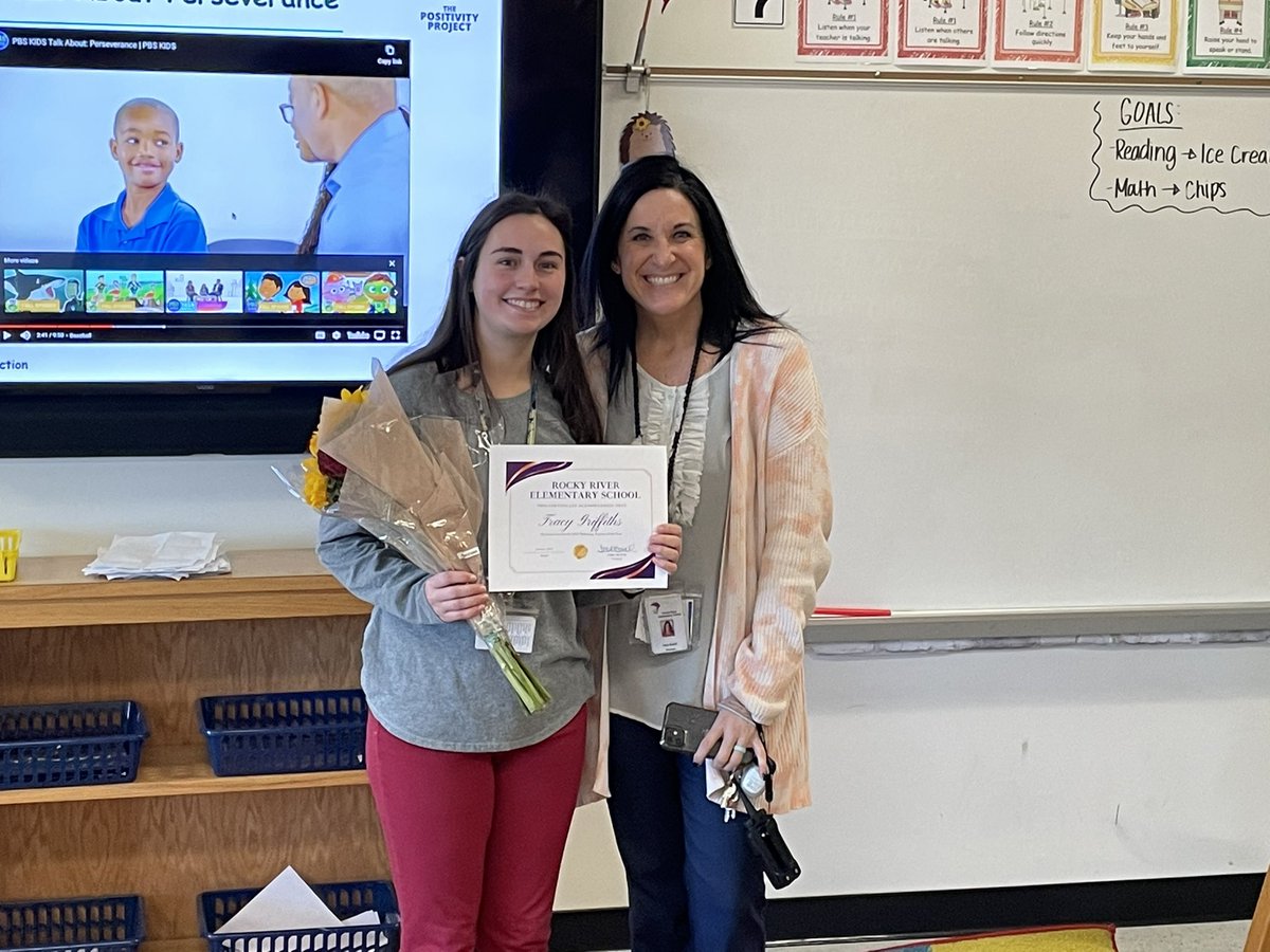 Congratulations to Ms. Griffiths! She is our beginning teacher of the year! We’re lucky to have her! #SEASToday