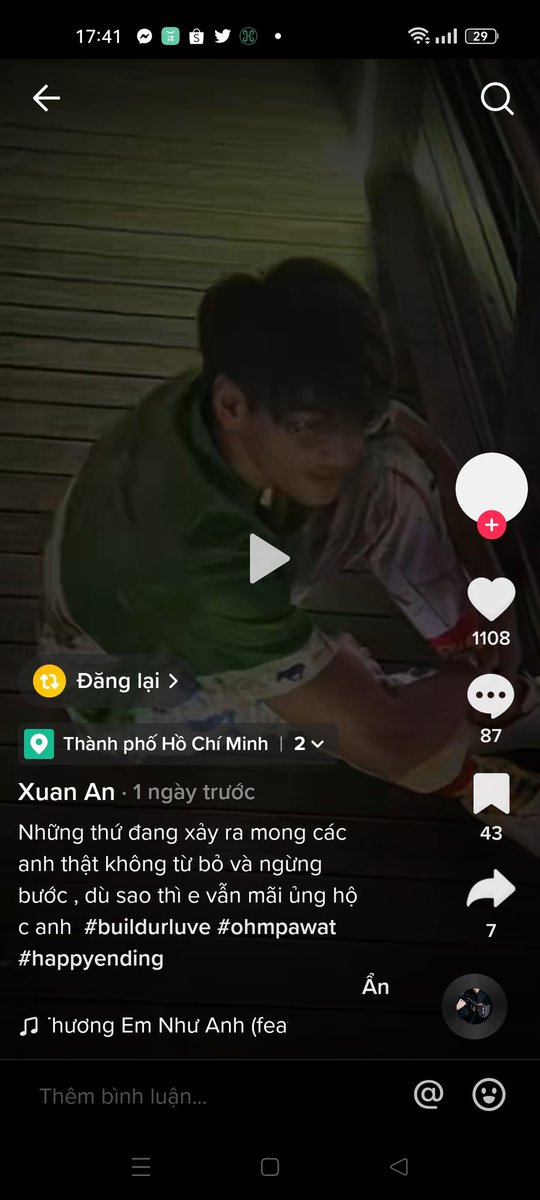 Nattawin_VNfan's tweet photo. Kêu gọi report tài khoản tiktok này https://t.co/JLpR9hhX6s
Dù Po không liên quan, nhưng toàn bộ vid là hình ảnh Po, tag tên Build và Ohm. Tôi không cần biết bạn đăng vì mục đích gì, nhưng B&amp;O bị phốt thì đăng hình ảnh của họ lên, sao lại đăng ảnh Po lên??? https://t.co/ax8arogkvw