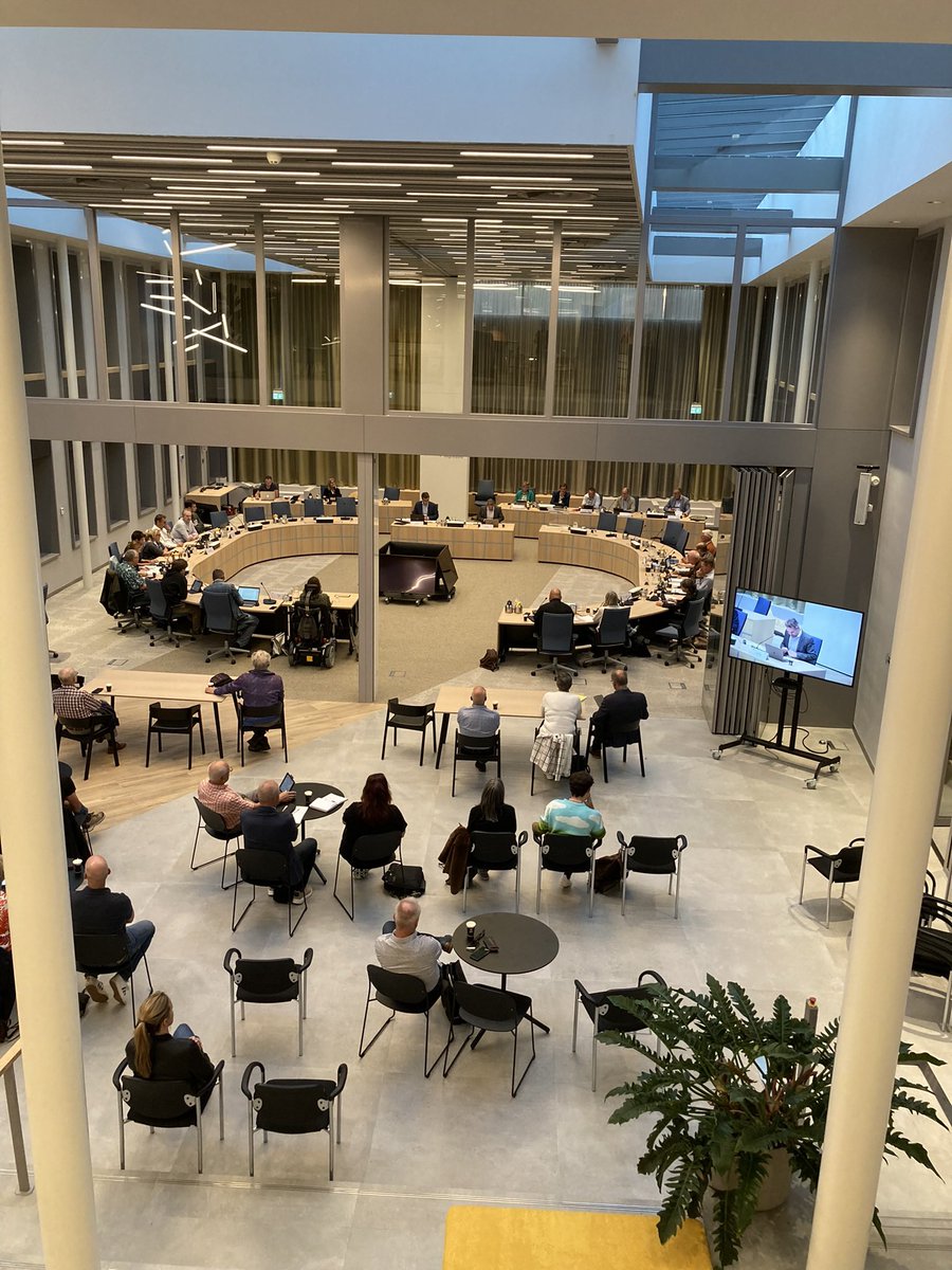 As don 19.30u is er een PA. Er kan worden ingesproken over onderwerpen die niet op de agenda staan. Laat dit uiterlijk woe 25 jan 12.00u aan de griffie weten via raadsgriffie@lingewaard.nl. Je bent welkom op het gemeentehuis, de koffie staat klaar! Online: channel.royalcast.com/lingewaard