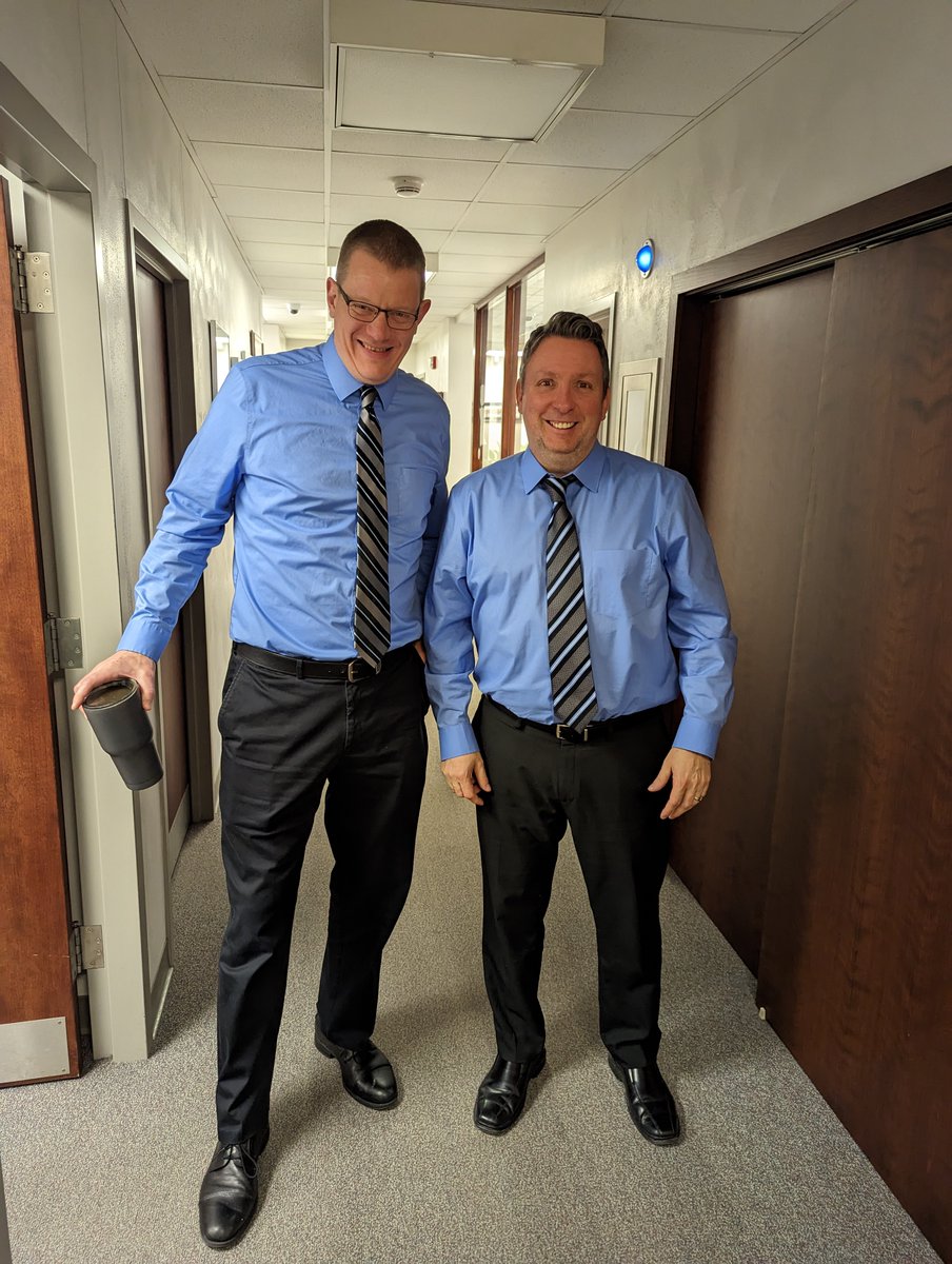 IndianaAreaSD's tweet photo. Twins, the remake. Only their mother can tell them apart. https://t.co/D6sQU1VhAJ