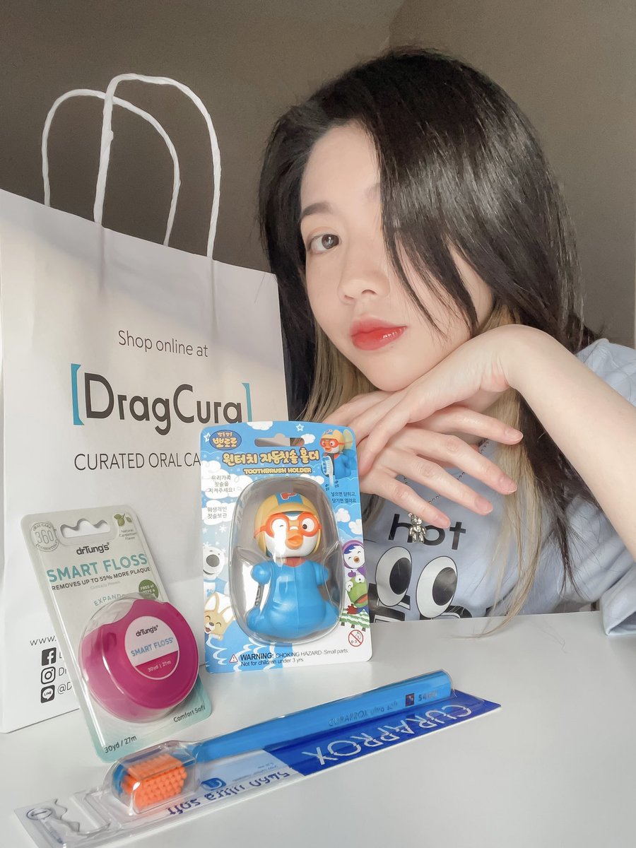 SariiNashi's tweet photo. อุดหนุนร้านนี้มาไม่ต่ำกว่า 3 ปี เพราะร้าน DragCura จบเรื่องดูแลช่องปากและฟันได้ในร้านเดียว 🦷💙 ไม่ว่าจะเป็นแปรงสีฟัน CURAPROX, Flipper, และไหมขัดฟัน drTung's 🥰 แถมช้อปปิ้งได้ง่ายๆ ผ่านทาง Shopee ได้เลยค่า 👉 https://t.co/suuOkZiLWi

#DragCura #สุขภาพปากดีที่DragCura #ShopeeTH https://t.co/FNGJ4qDHOc