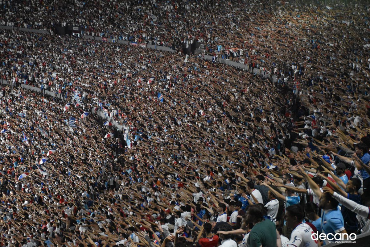 BolsoImagenes's tweet photo. El movimiento social mas grande del Uruguay. https://t.co/T6OZhyjdTL