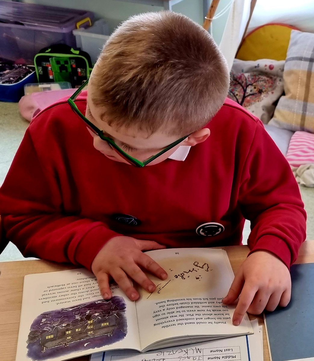 St Helen's Primary tweet media