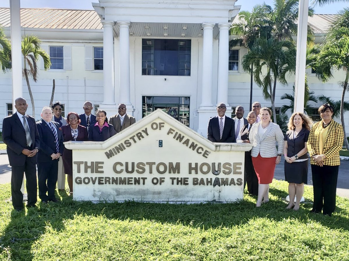 WCO_OMD's tweet photo. WCO Mercator Programme diagnostic mission conducted for Bahamas Customs and Excise Department 🇧🇸
➡️ https://t.co/4DwFtYCRXn
#WCO #Customs #MercatorProgramme #CapacityBuilding #RevisedKyotoConvention #RKC #TFA #TradeFacilitation https://t.co/wPGApgHhAd