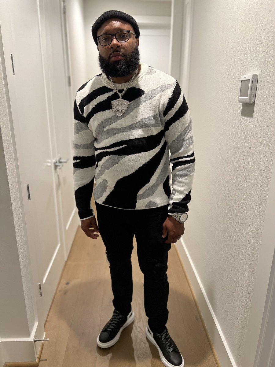 idigher's tweet photo. I heard they was lookin fa me, Here I Go!! #HoustonNights #idahypeman https://t.co/VmsoTG0DiW