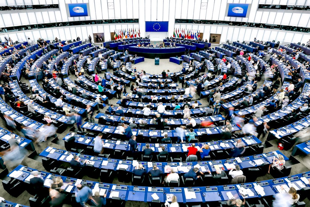 🇪🇺Next week at the #EPlenary in Strasbourg - MEPs debate the outcomes of the September #SDGs summit in New York, and transformative and accelerated actions leading up to 2030 and beyond. 🗓️Time: Wednesday, 18/10 ⏰Watch: europa.eu/!Yv79dB