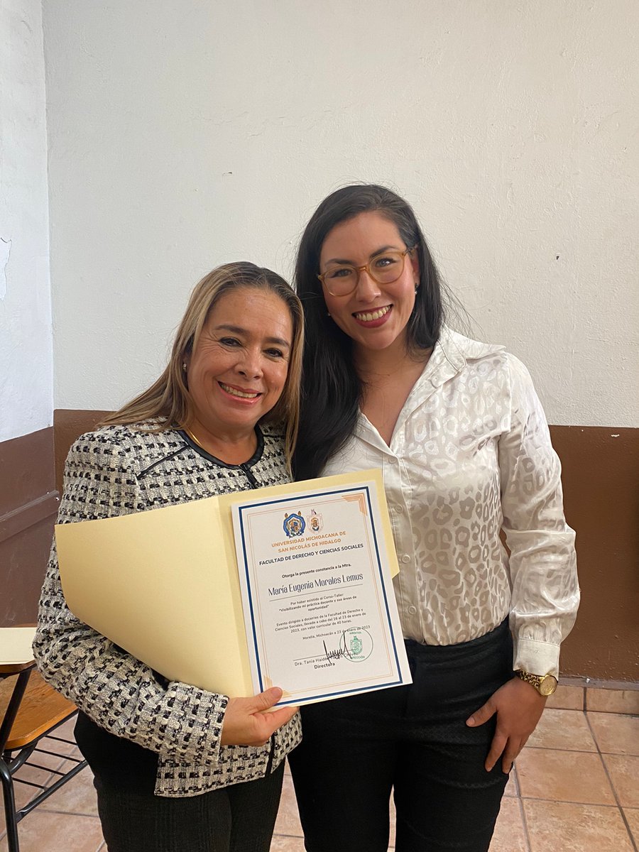 FDCSUMICH's tweet photo. Compartimos fotos de la clausura del Curso-taller Visibilizando mi práctica docente y sus áreas de oportunidad, dirigido a las y los catedráticos de nuestra Facultad. 

#UNSNH #SomosNicolaitas #DerechoDeTodos https://t.co/QQY3XA9sBJ